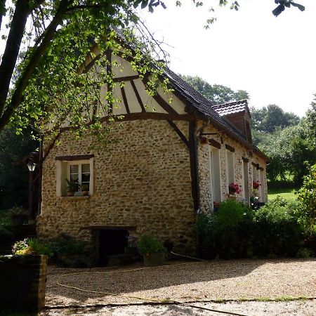 Le Clos Du Buisson Apartment Saint-Julien-de-la-Liegue Exterior photo