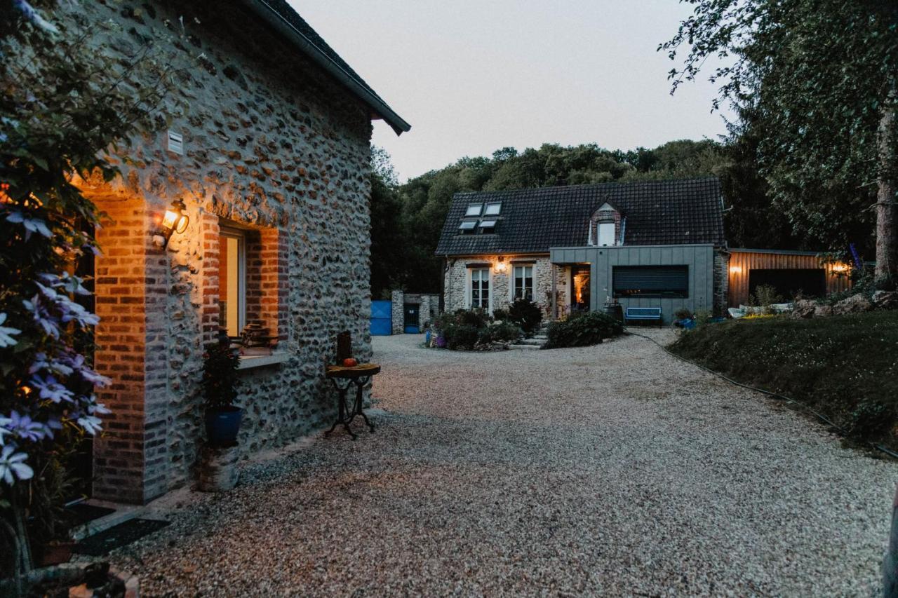 Le Clos Du Buisson Apartment Saint-Julien-de-la-Liegue Exterior photo