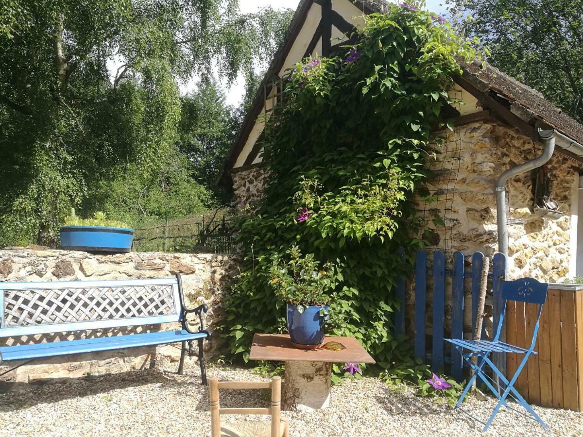 Le Clos Du Buisson Saint-Julien-de-la-Liegue Exterior photo